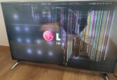 Televisão LG 42″ com ecrã partido
